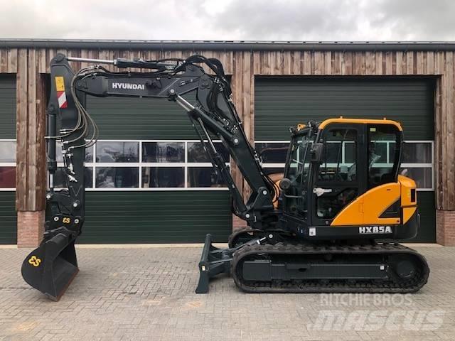 Hyundai HX 85 A Середні екскаватори 7т. - 12т.
