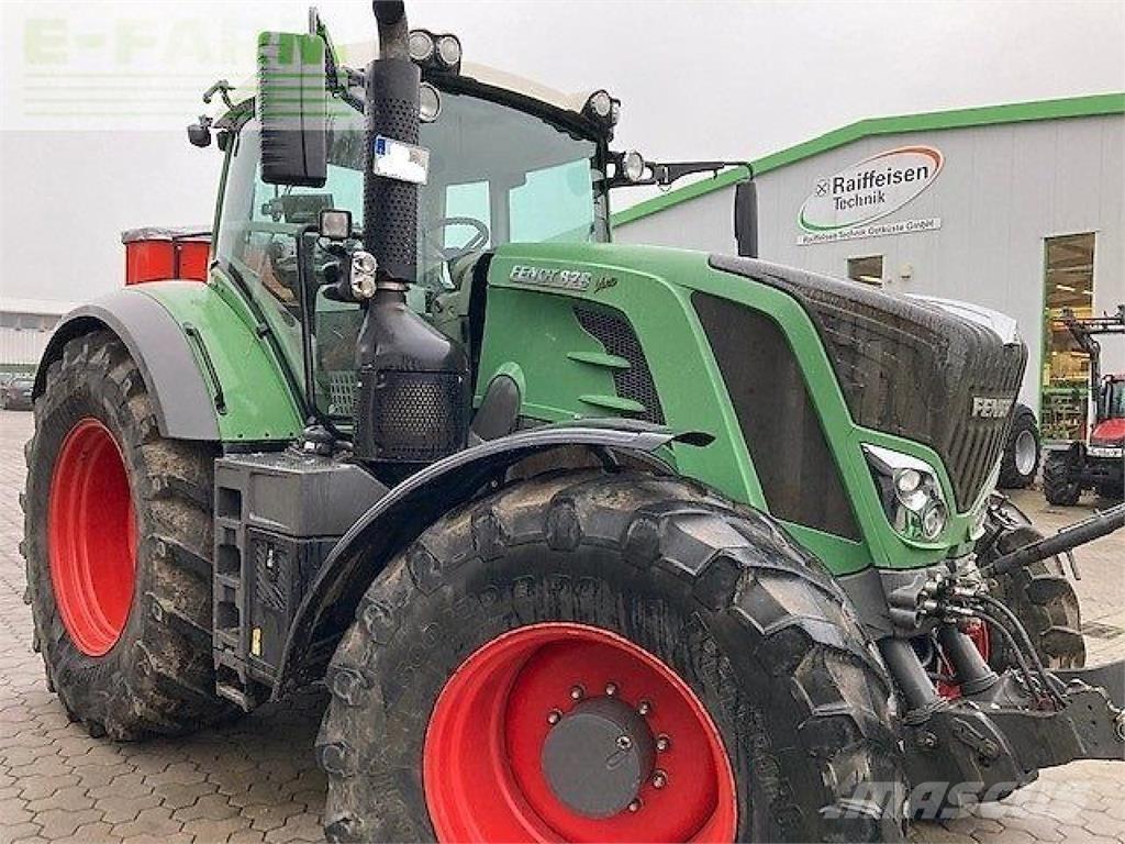 Fendt 828 vario s4 Трактори
