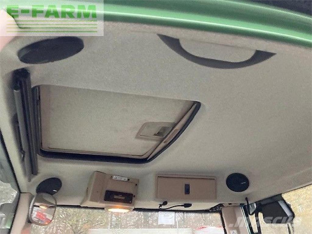 Fendt 828 vario s4 Трактори