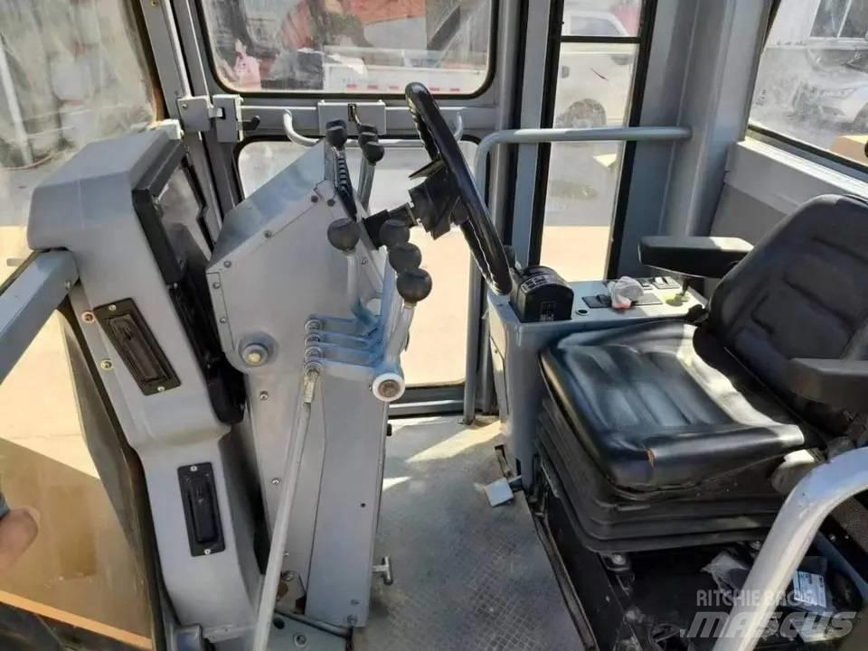 CAT 140 K Грейдери