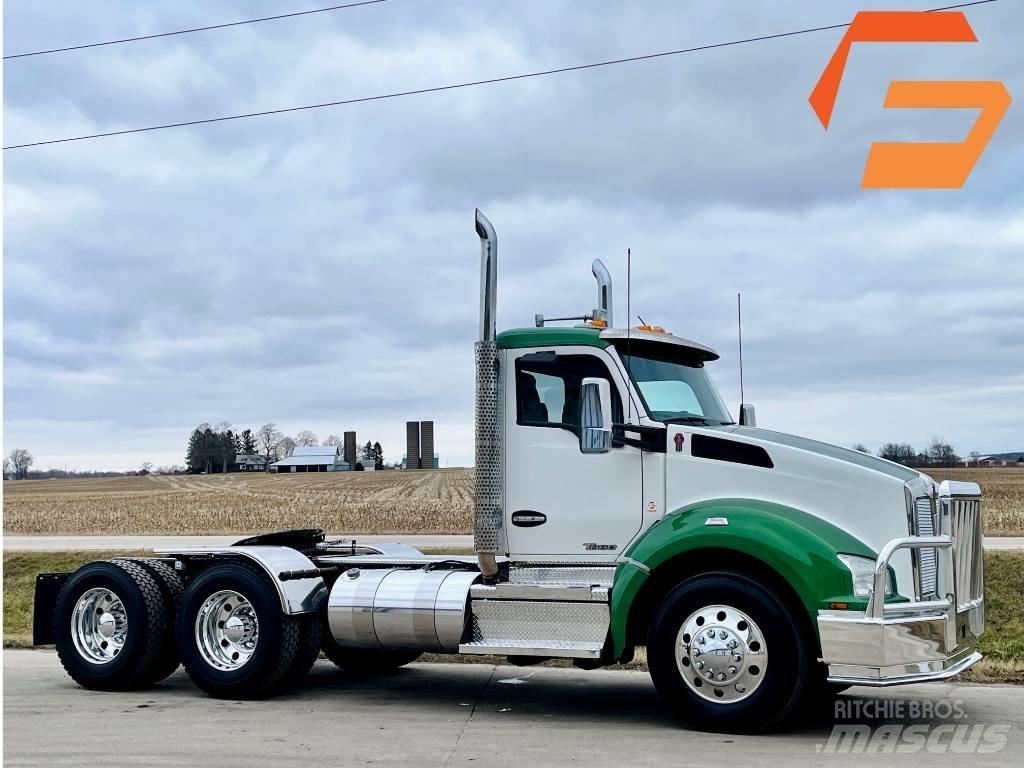 Kenworth T 880 Тягачі