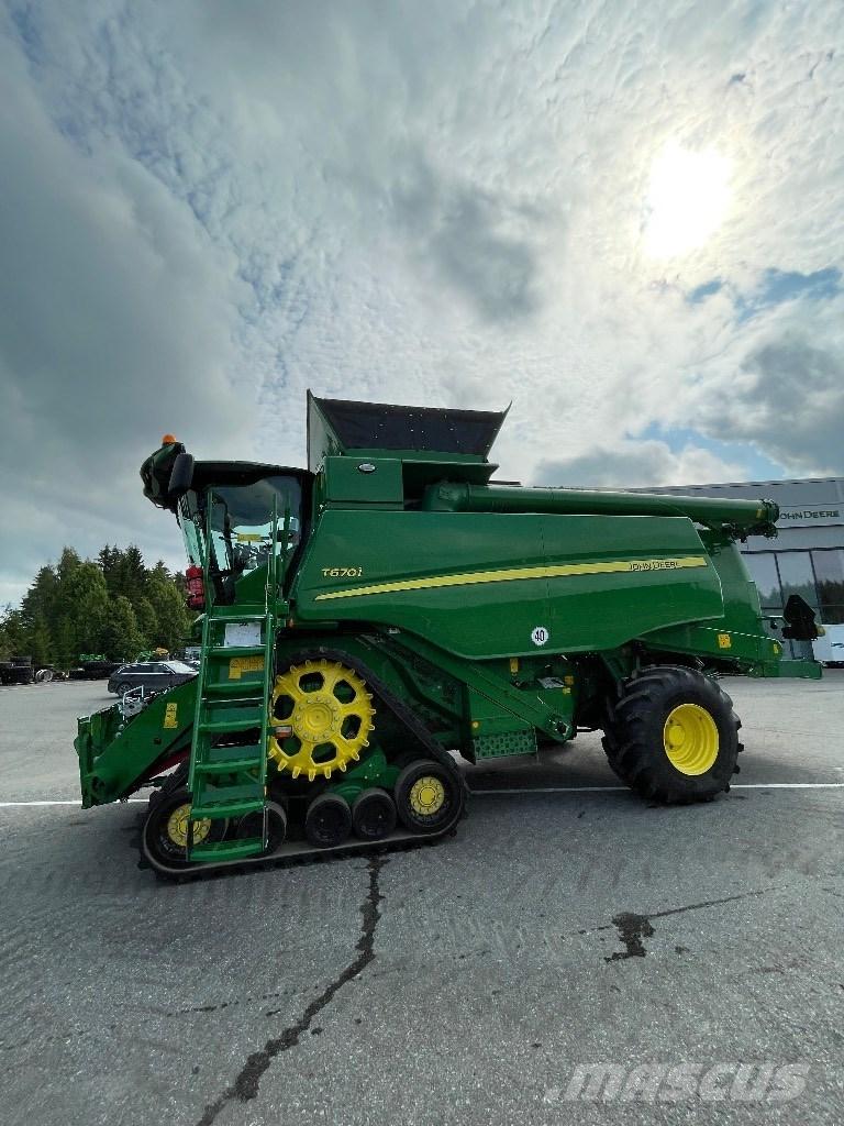 John Deere T670 i Зернозбиральні комбайни