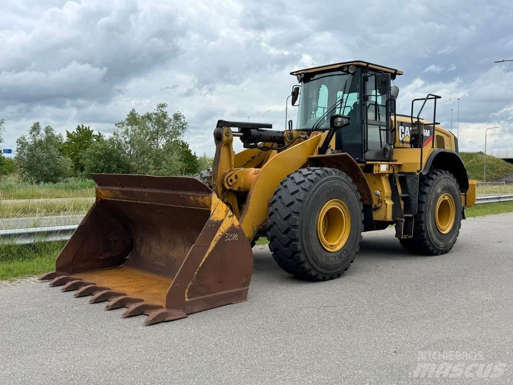 CAT 966M XE Фронтальні навантажувачі