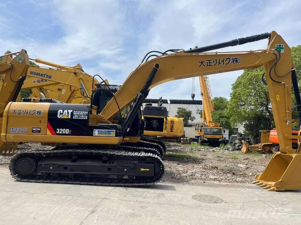 CAT 320 D2 Гусеничні екскаватори