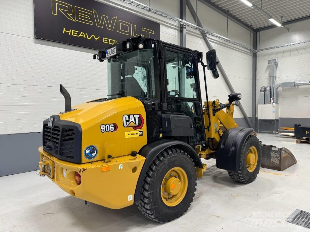 CAT 906 Фронтальні навантажувачі