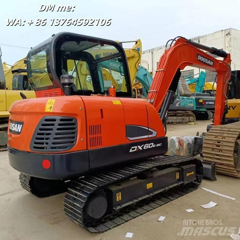 Doosan DX60 Гусеничні екскаватори