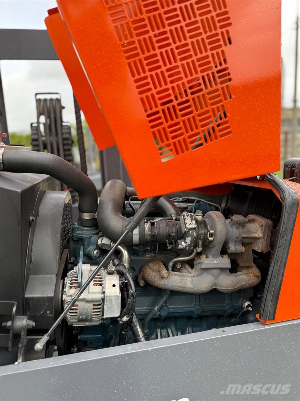 Combilift C5000 XL Чотириходові річ-траки