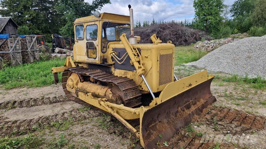 CAT D 4 D Гусеничні бульдозери