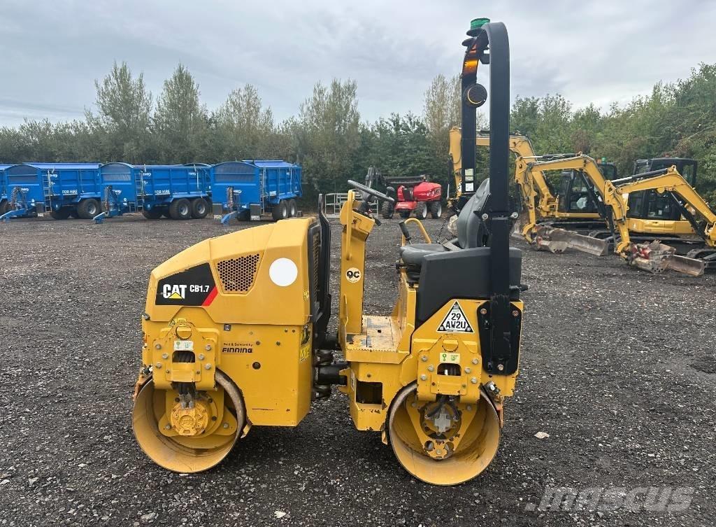 CAT CB 1.7 Котки тротуарні