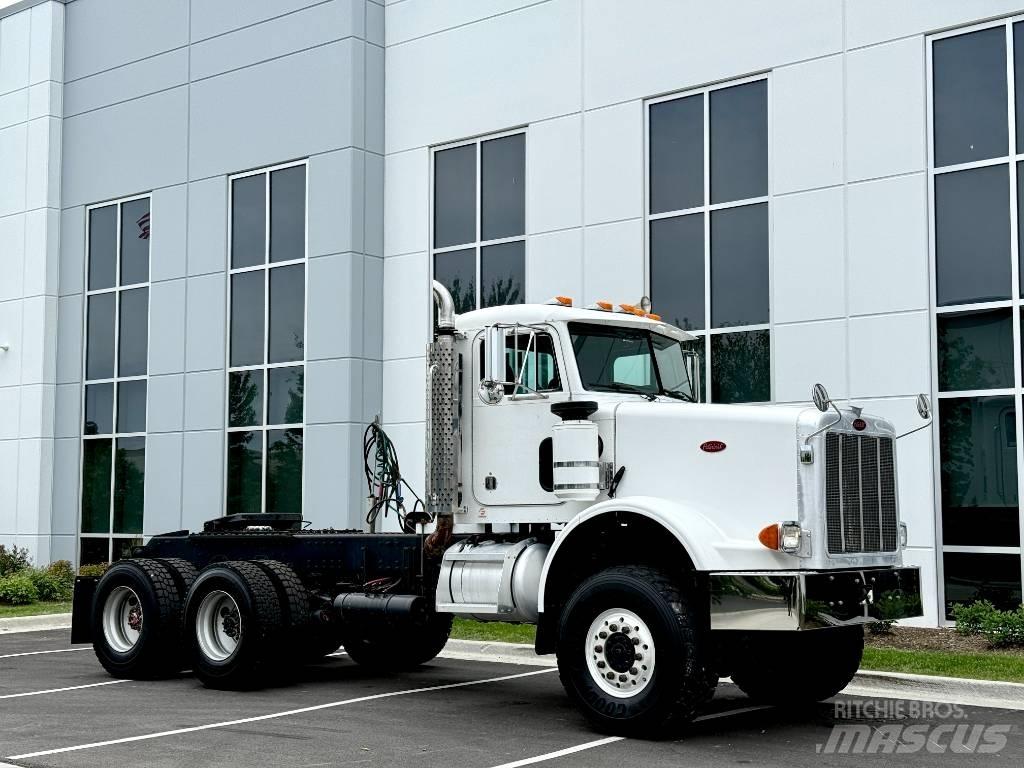 Peterbilt 357 Тягачі