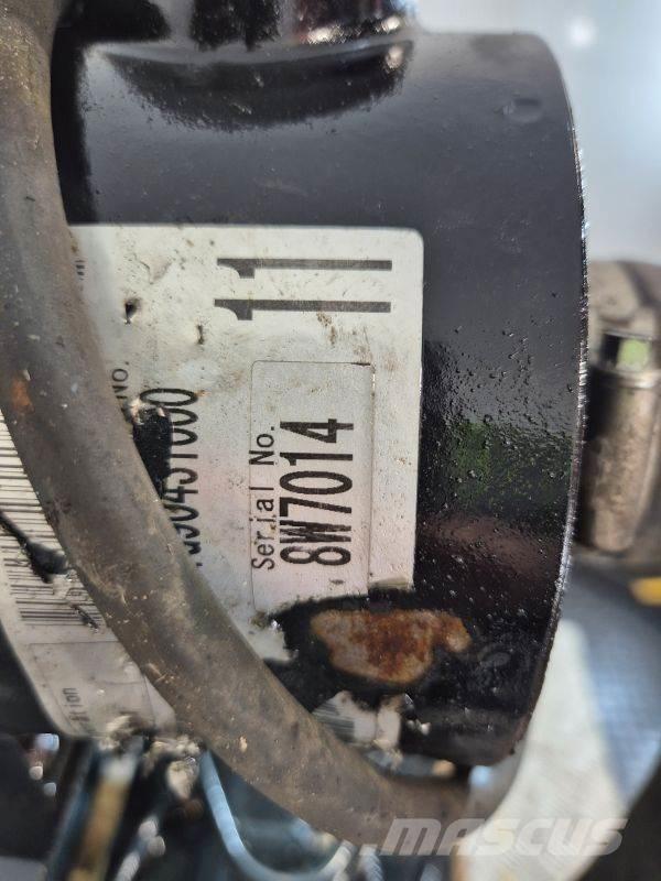 Kubota V1505-EU3 Двигуни