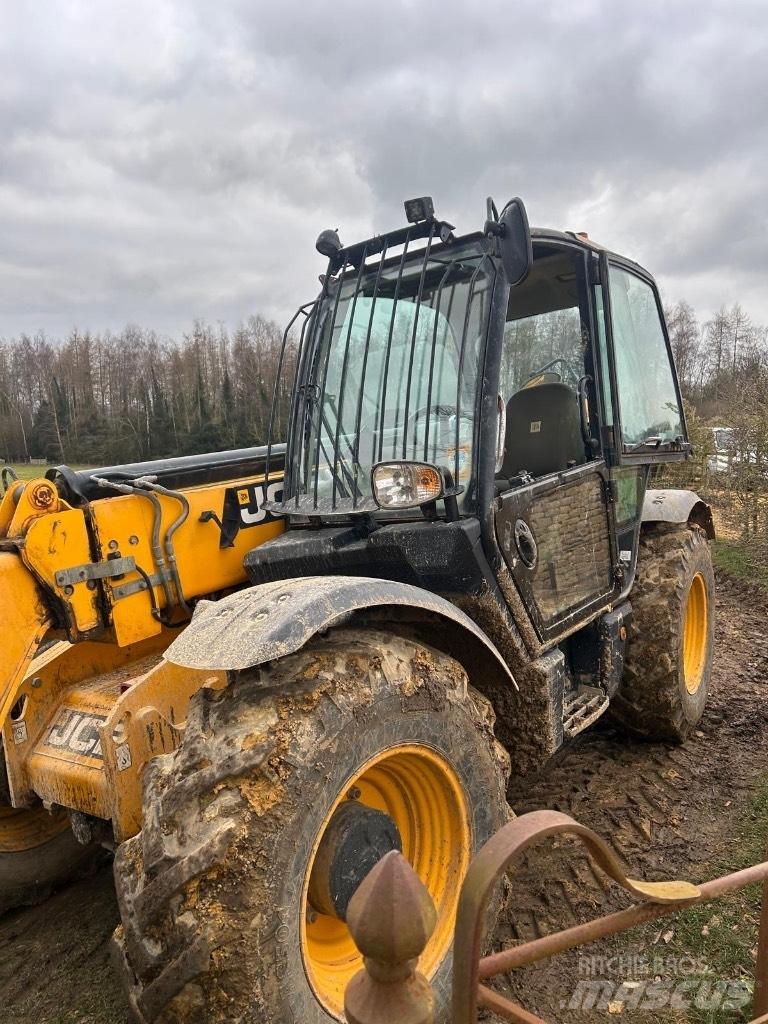 JCB 535-95 Гусеничні екскаватори
