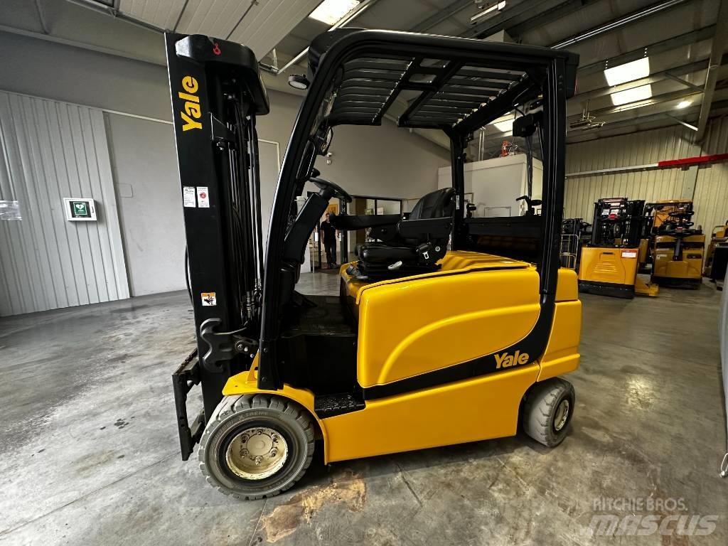 Yale ERP30VL Електронавантажувачі
