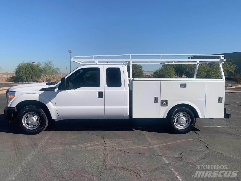 Ford F 350 Пікапи / Бічне розвантаження