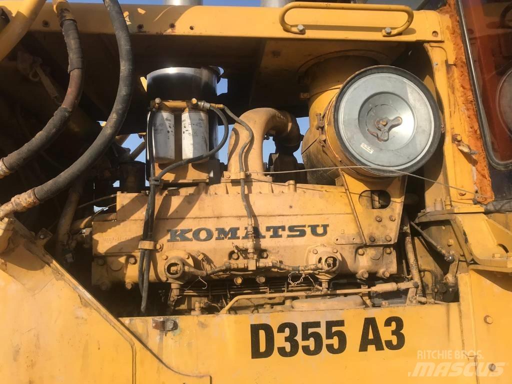 Komatsu D355A-3 Гусеничні бульдозери
