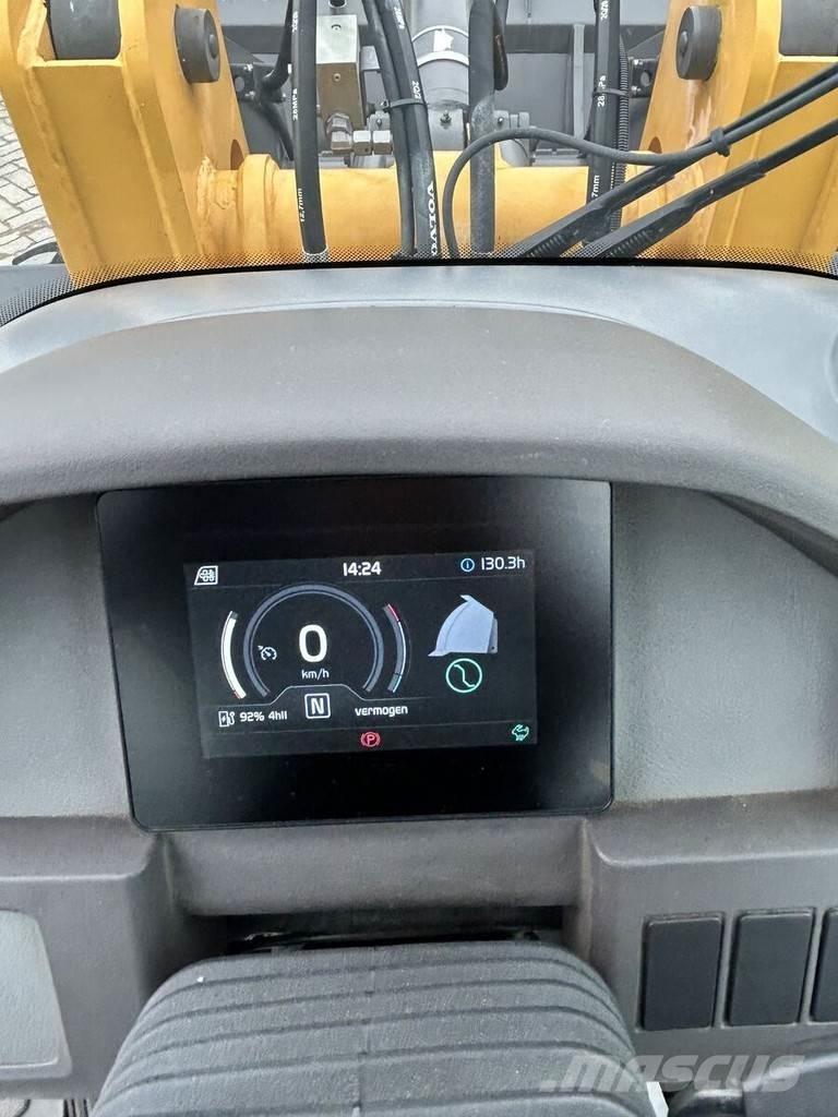 Volvo JL25HZ Фронтальні навантажувачі