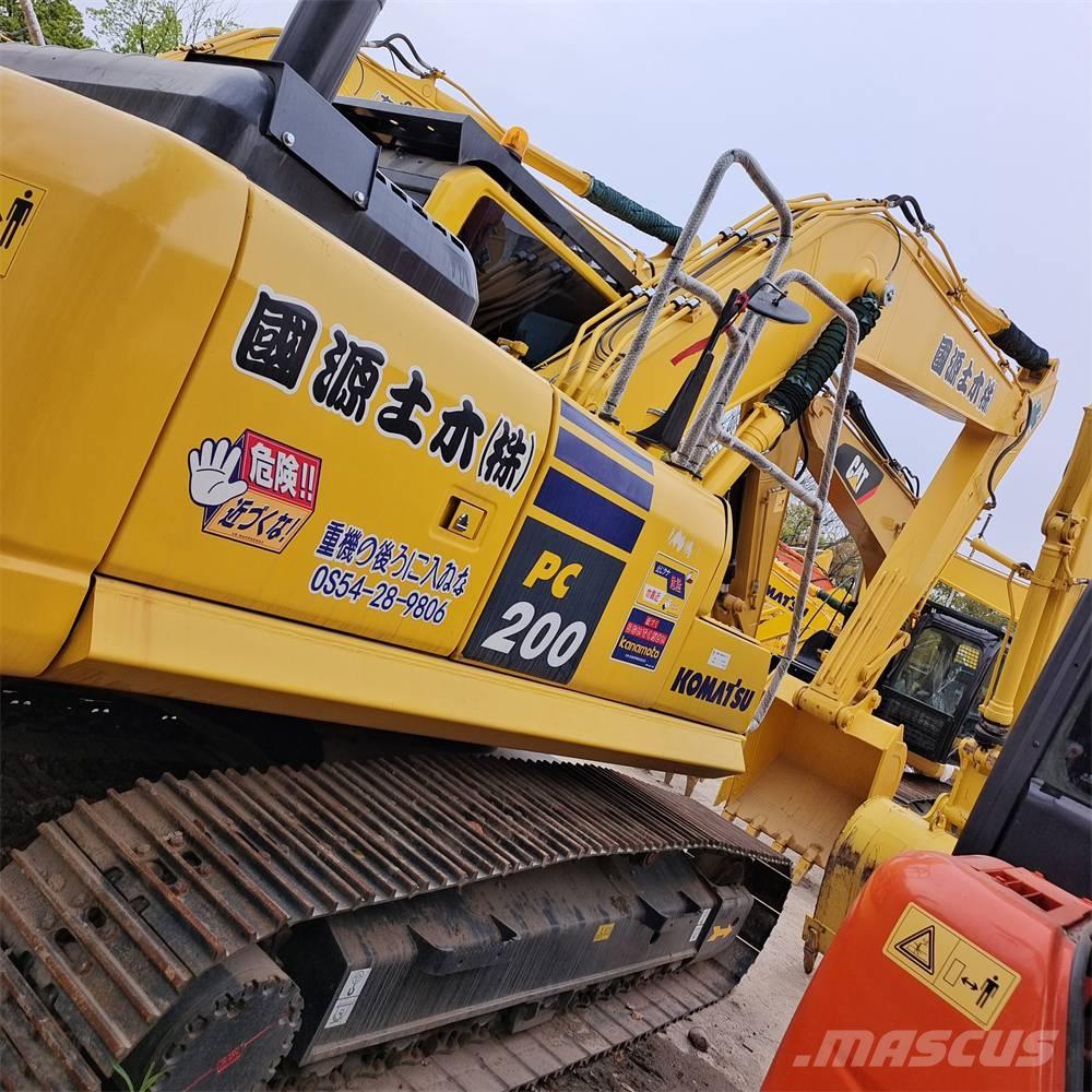 Komatsu PC 200-8 Гусеничні екскаватори