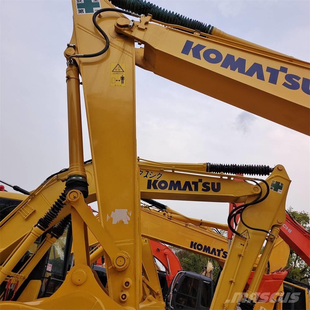 Komatsu PC 200-8 Гусеничні екскаватори