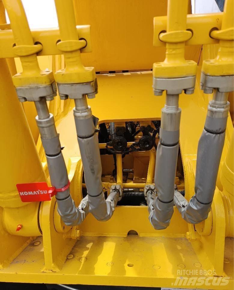 Komatsu PC 210 LC Гусеничні екскаватори