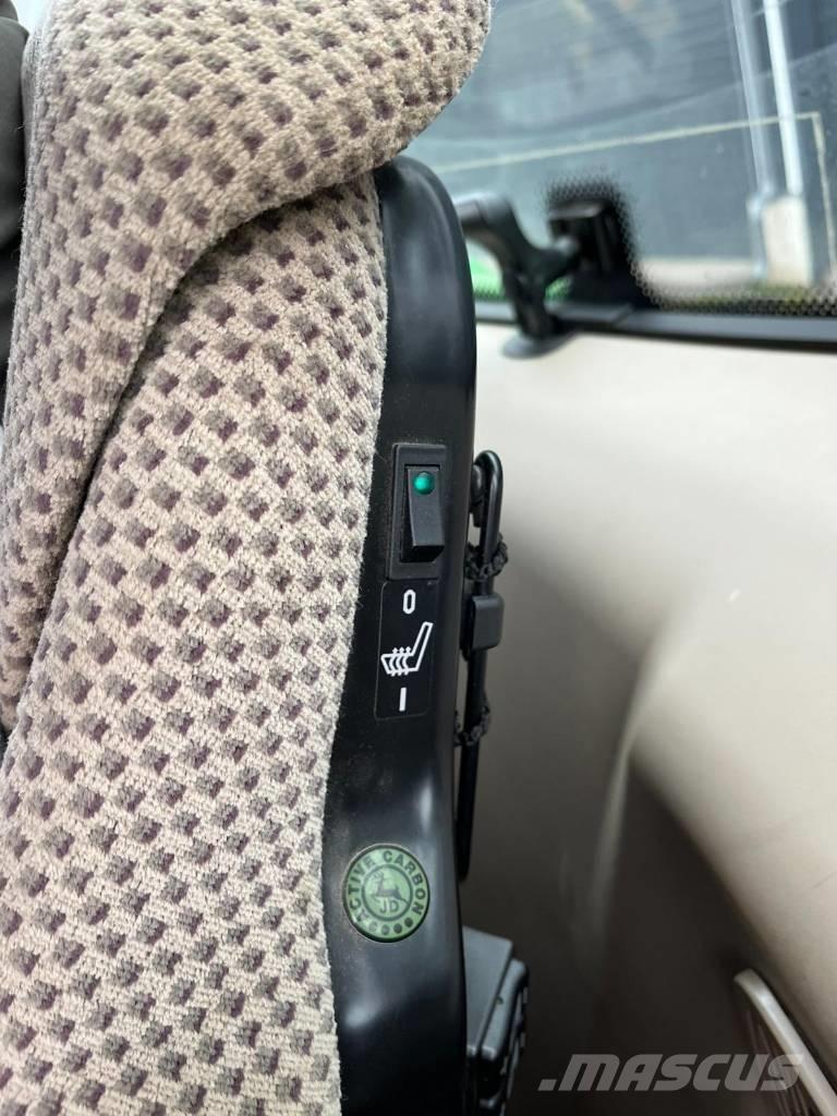 John Deere 6250 R Трактори