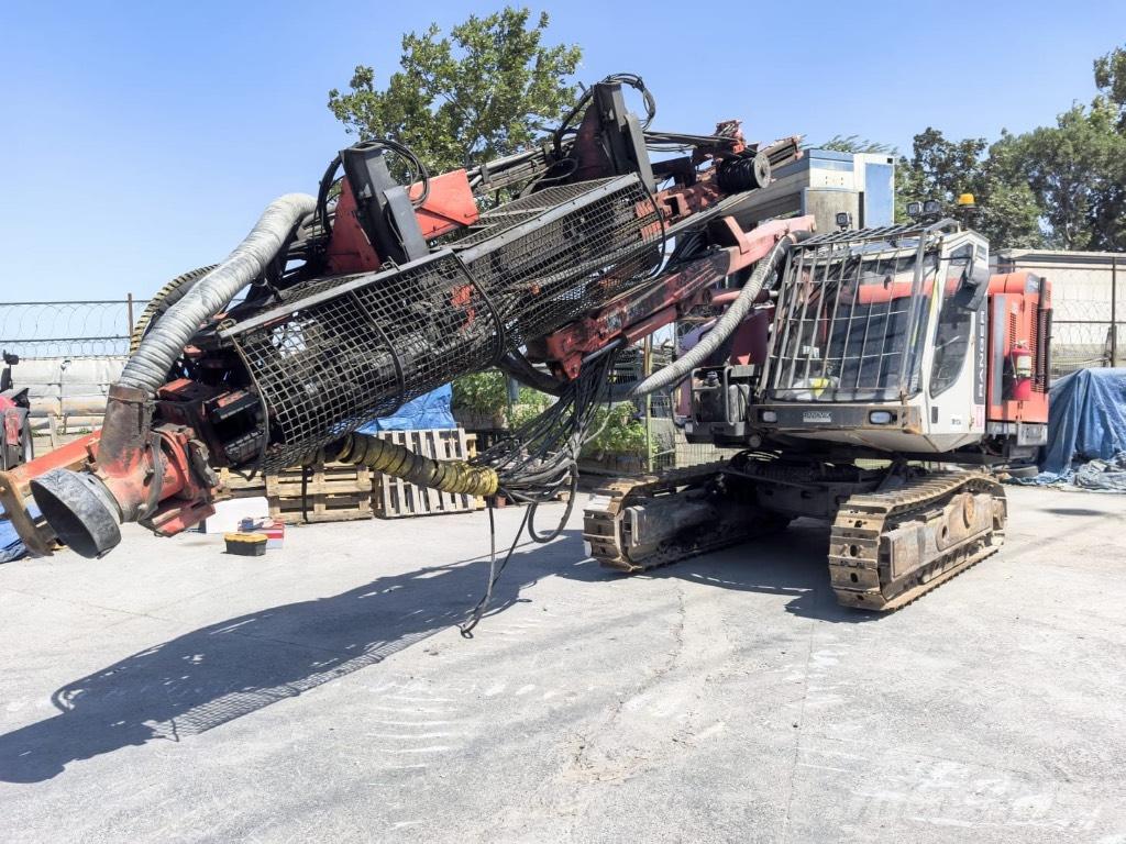 Sandvik DX 800 Свердлильні установки