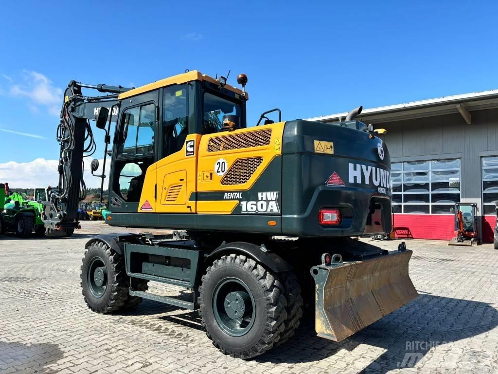 Hyundai HW160A Колісні екскаватори