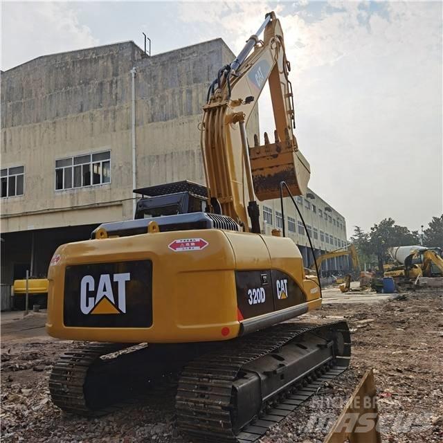 CAT 320D Гусеничні екскаватори