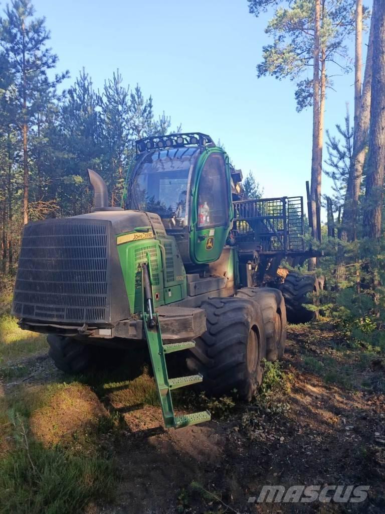 John Deere 1510 IT4 Форвардери