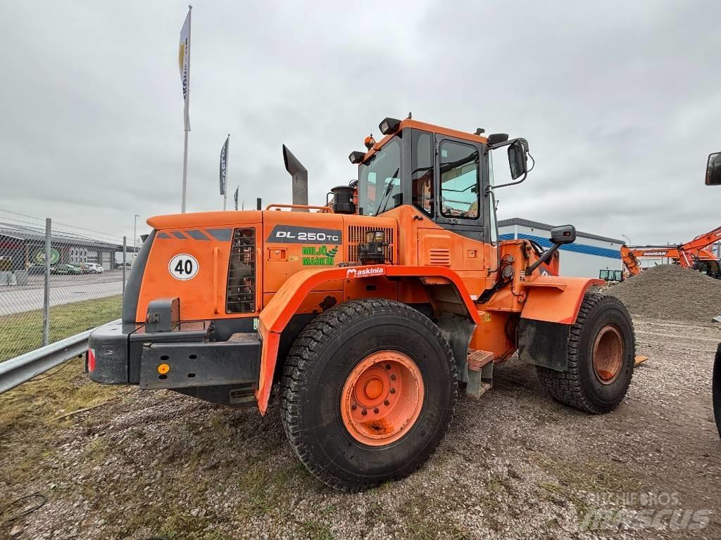 Doosan DL 250Z Фронтальні навантажувачі