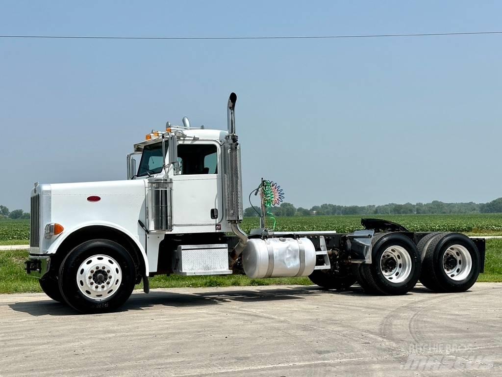 Peterbilt 379 Тягачі