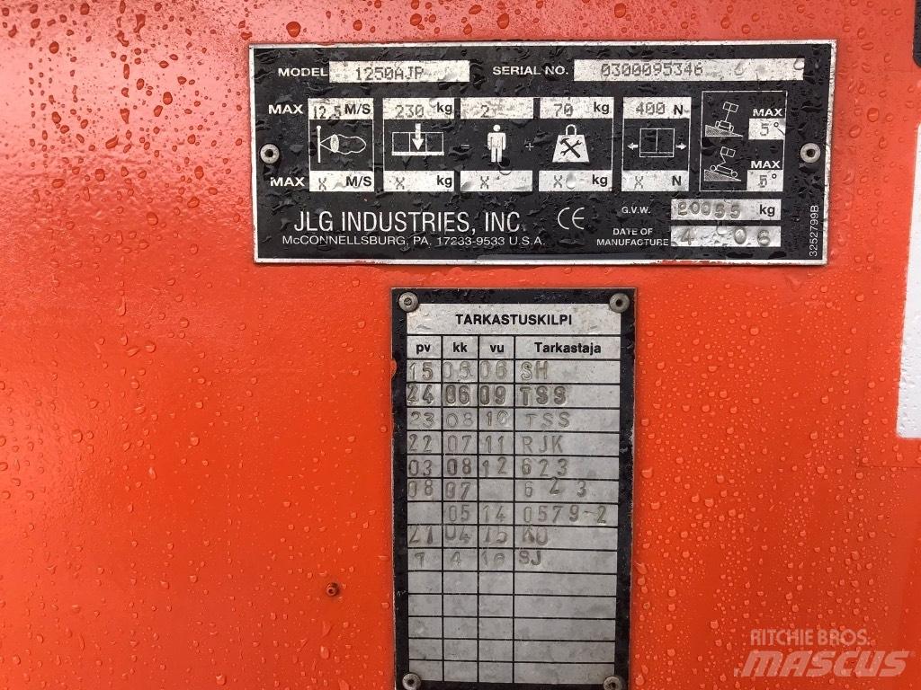 JLG 1250 AJP Колінчаті підйомники