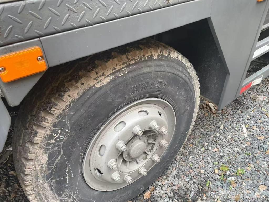 Zoomlion 25 ton автокрани