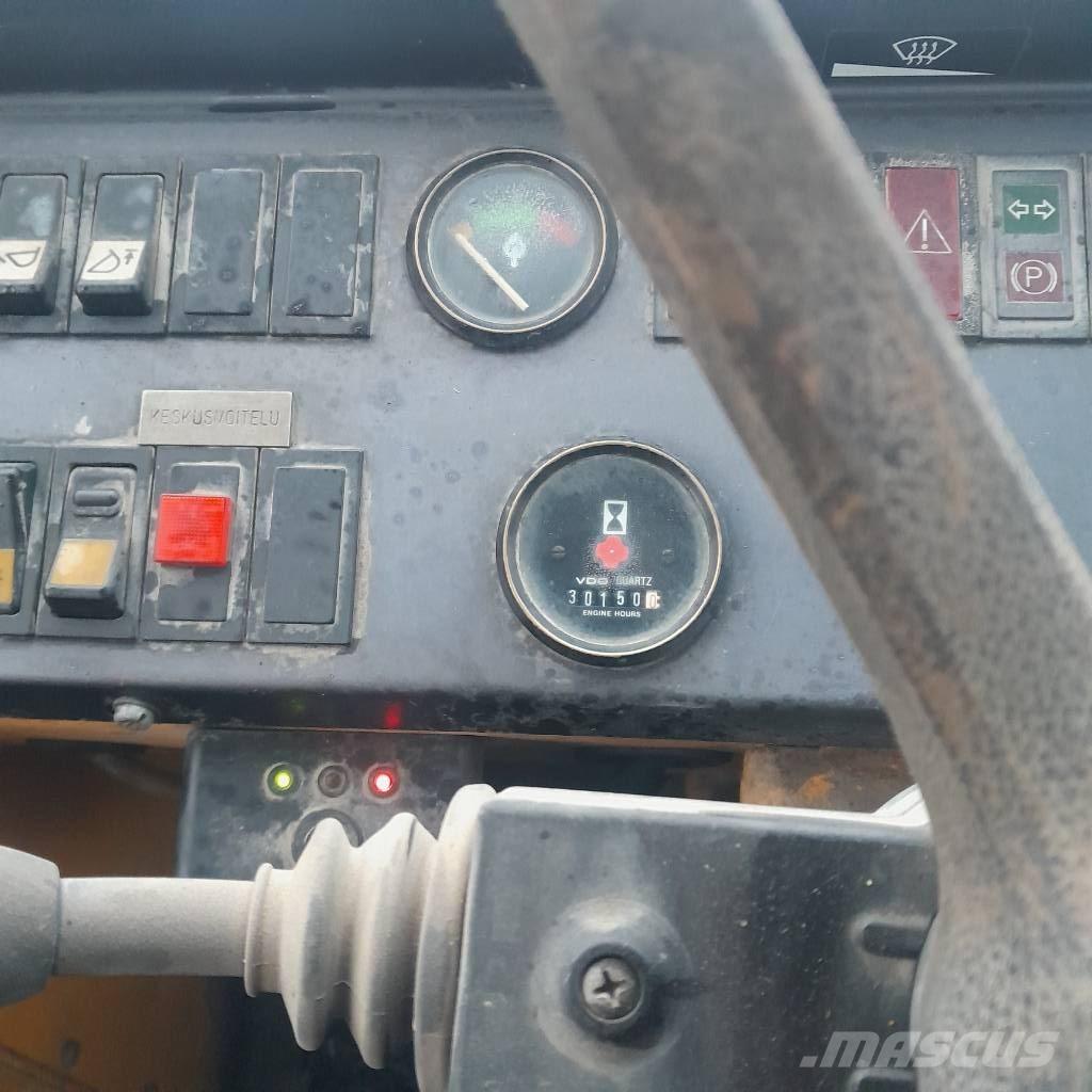 Volvo L 90 Фронтальні навантажувачі