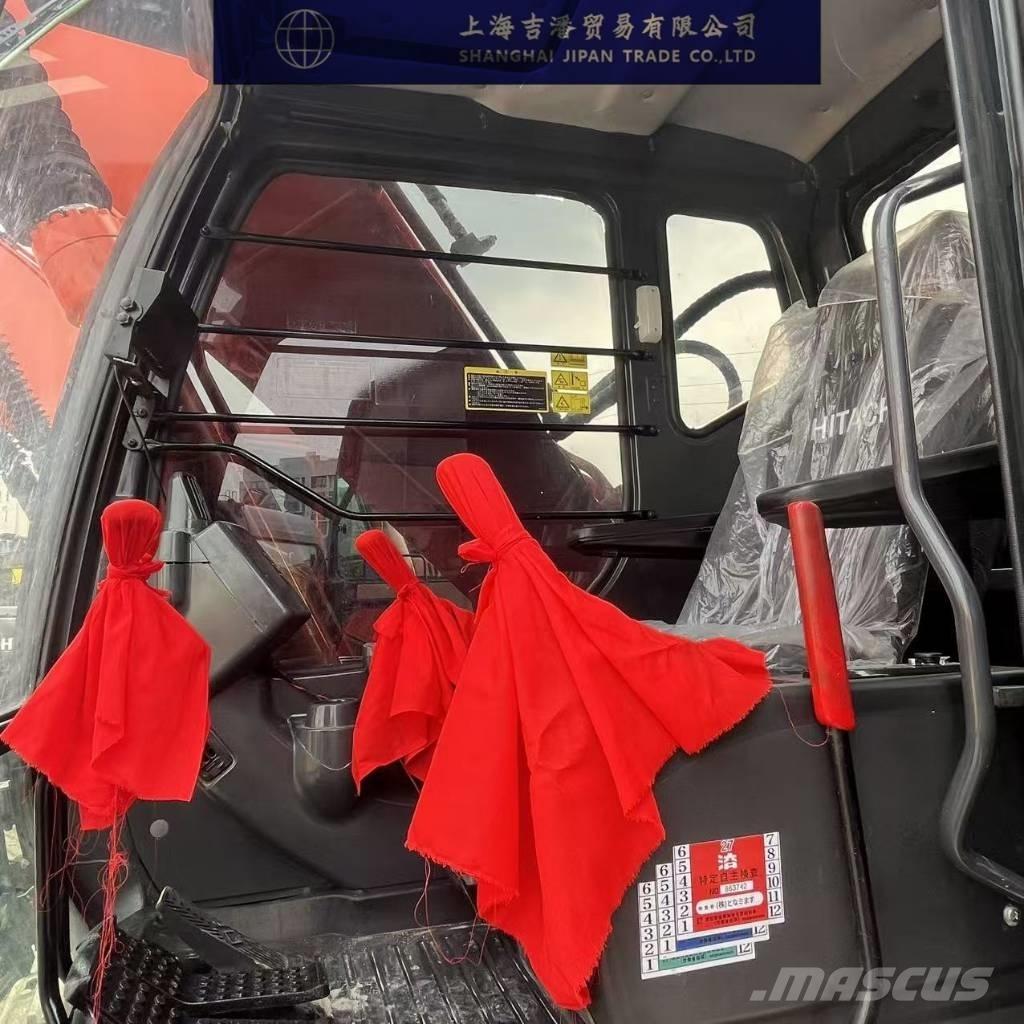 Hitachi ZX 200 Гусеничні екскаватори