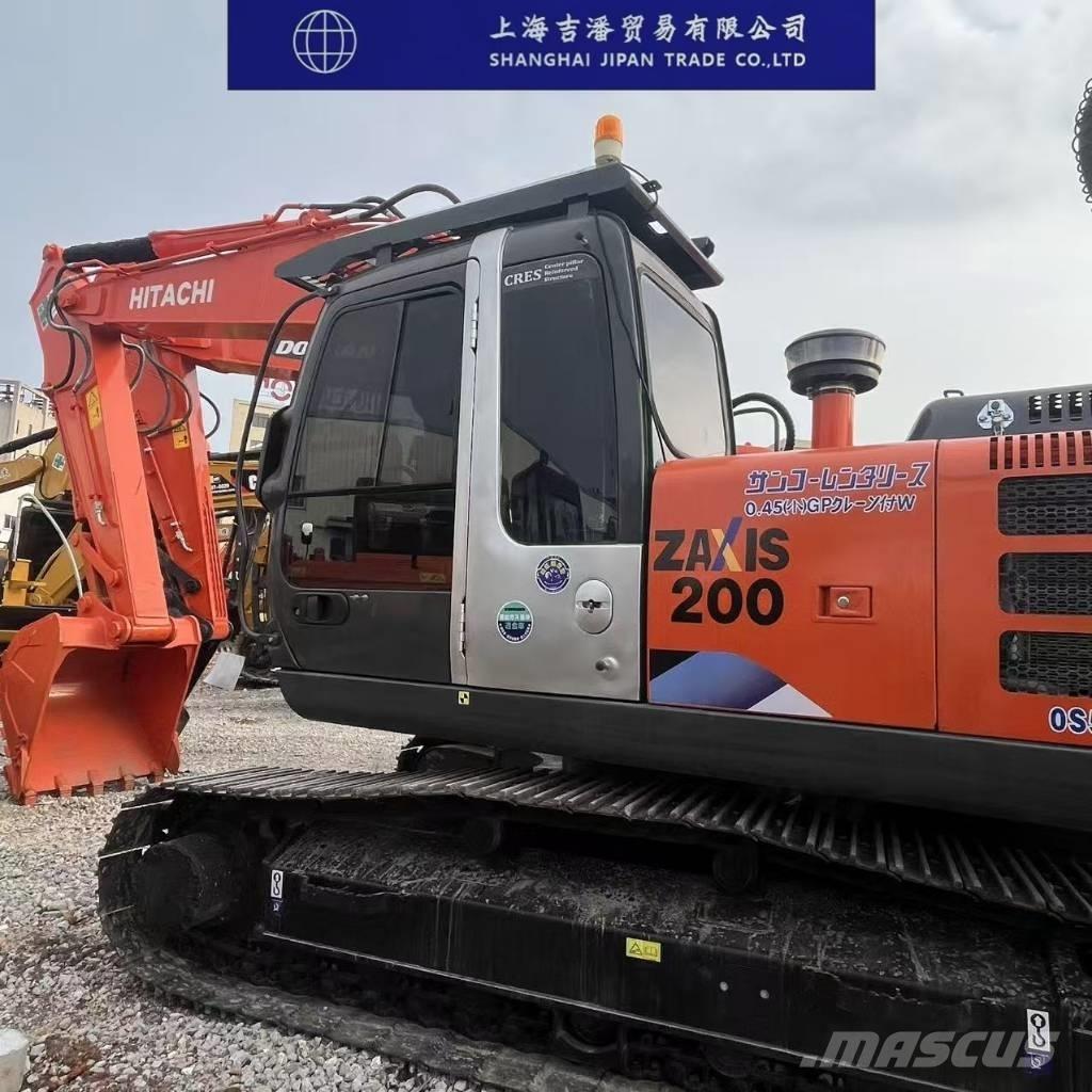 Hitachi ZX 200 Гусеничні екскаватори
