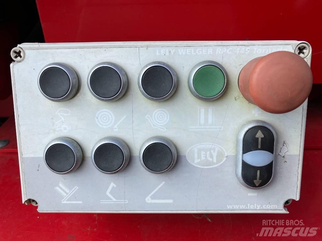 Lely RPC 445 Рулонні прес-підбирачі