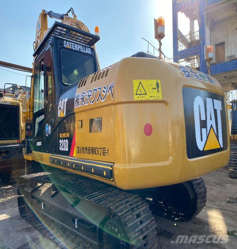 CAT 320 D Гусеничні екскаватори