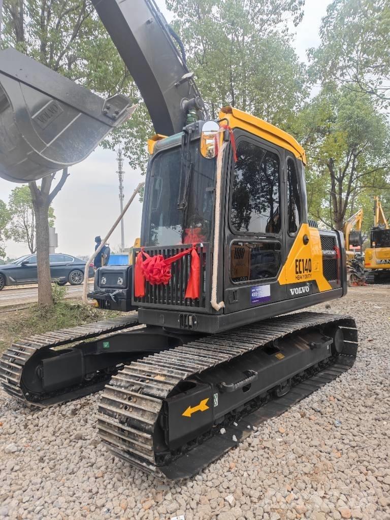 Volvo EC 140 Гусеничні екскаватори