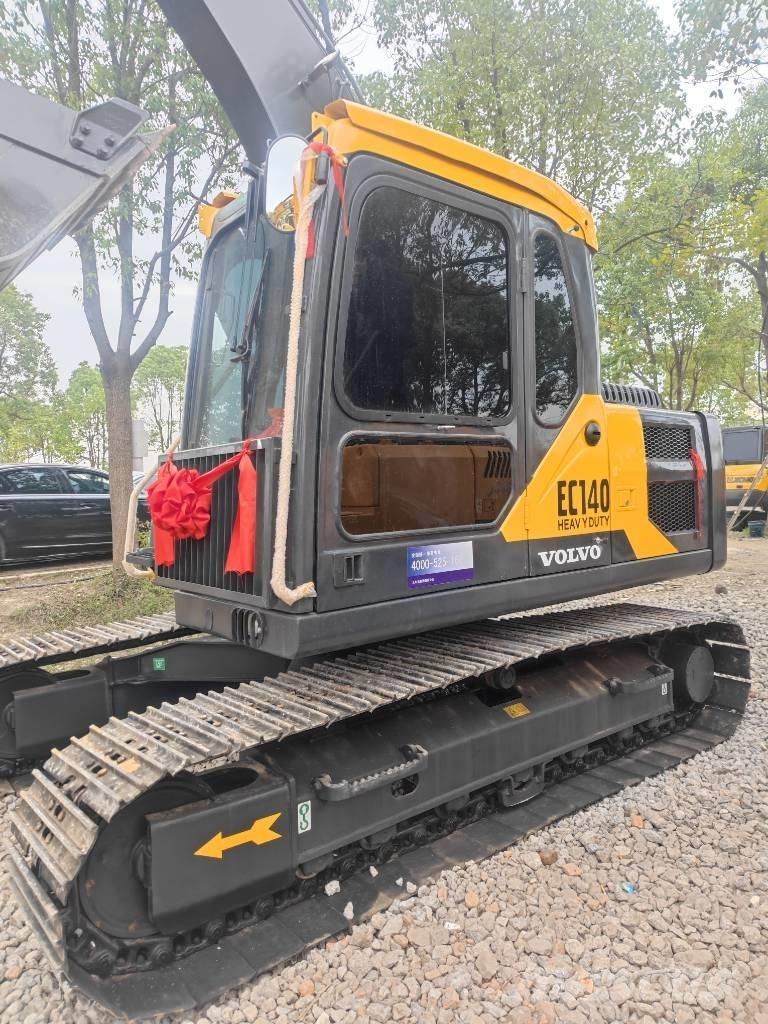 Volvo EC 140 Гусеничні екскаватори