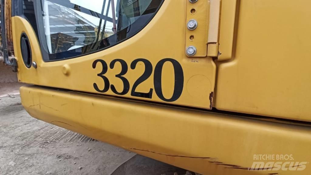 Komatsu PC240NLC-8 Гусеничні екскаватори