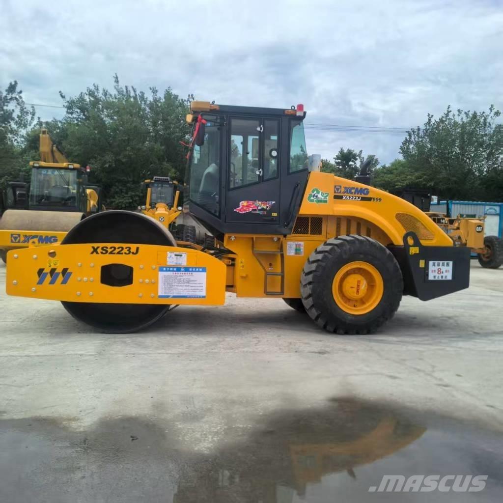 XCMG XS 223 J Грунтові котки