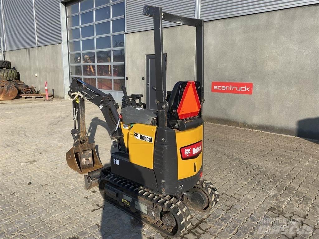 Bobcat E10 Колісні екскаватори