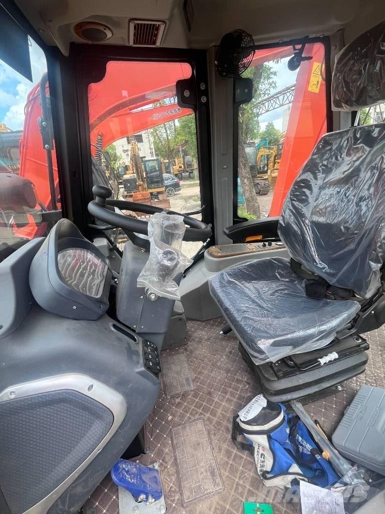 CAT 420 F Екскаватори-навантажувачі