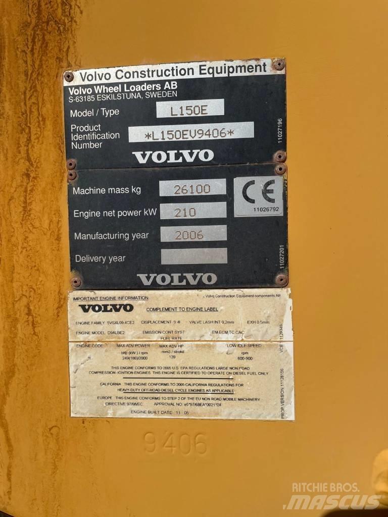 Volvo L150E Малі навантажувачі