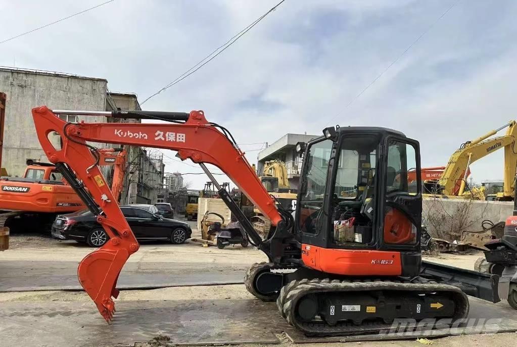 Kubota 163 Гусеничні екскаватори