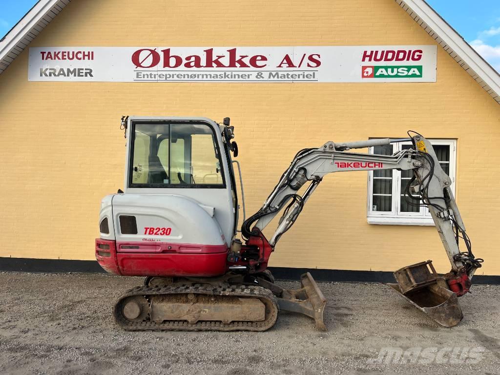 Takeuchi TB 320 Міні-екскаватори < 7т