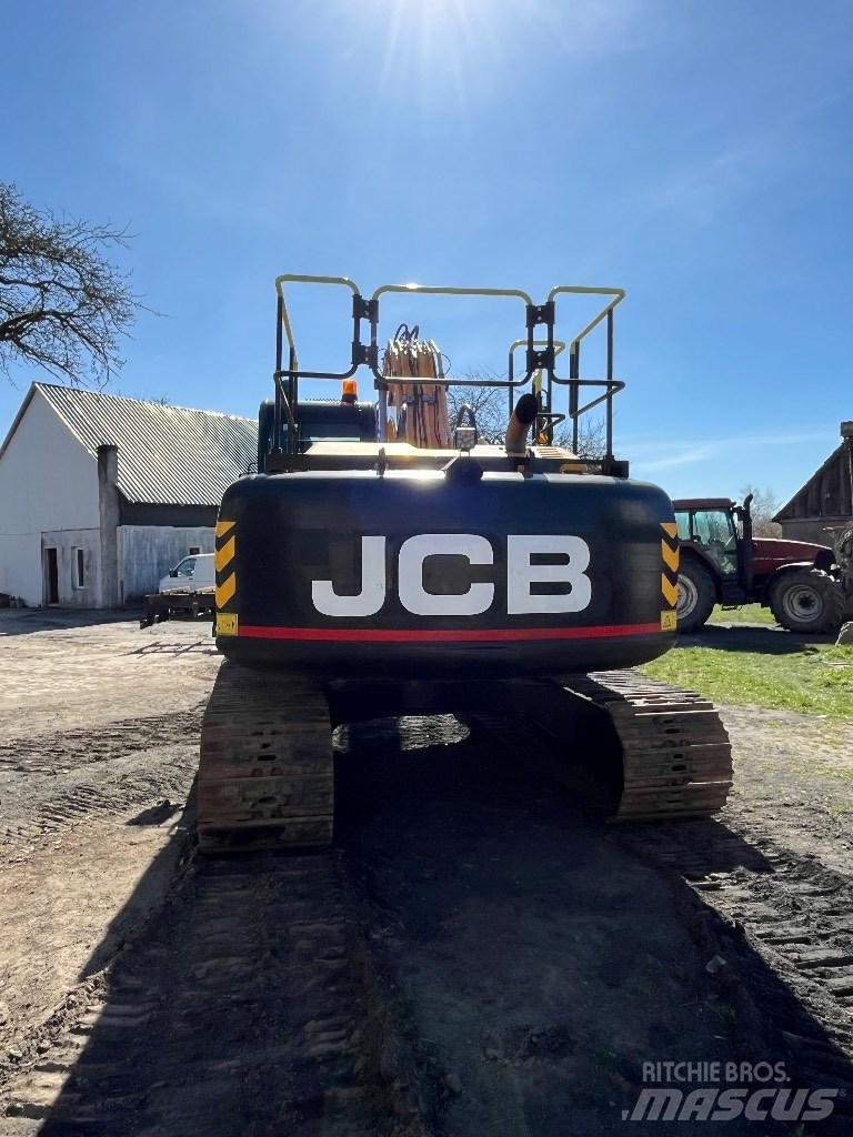JCB JS 220 LC Гусеничні екскаватори