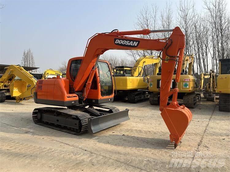 Doosan DX75 Міні-екскаватори < 7т