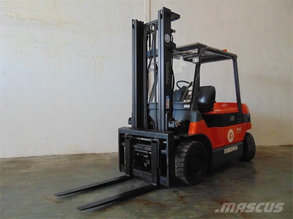 Toyota 7FBMF40 Електронавантажувачі