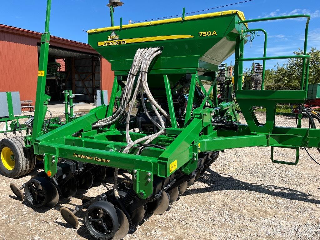 John Deere 750 A Сівалки